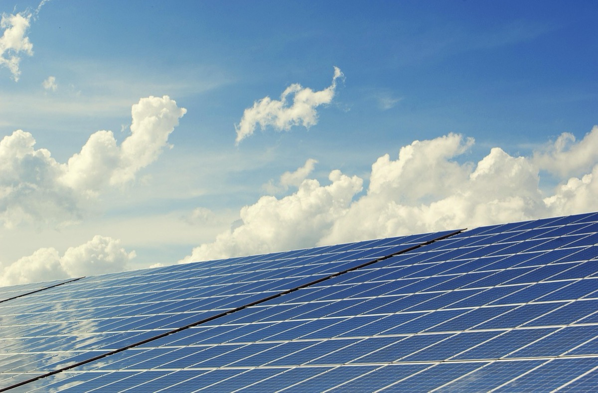 Solar panel array for off-grid power generation and renewable energy